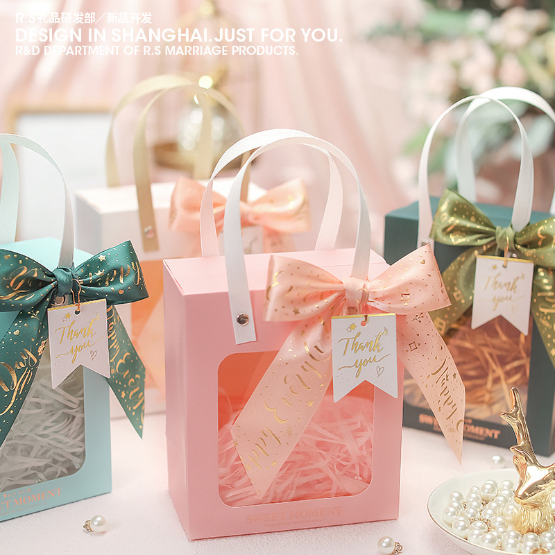 新年礼物盒子透明开窗手提袋情侣送礼鲜花礼品袋纸袋橱窗手提袋